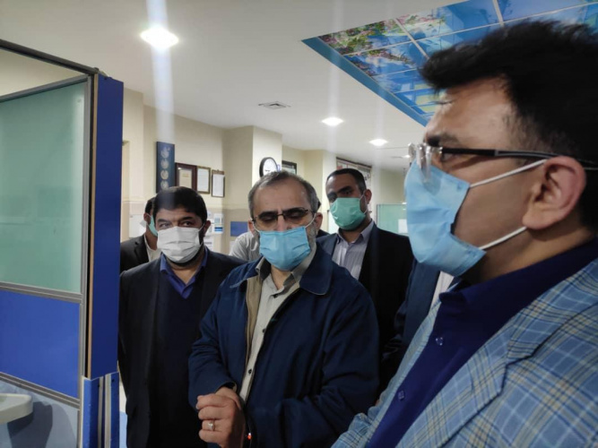 بازدید نوروزی دکتر مخلص الائمه استاندار مرکزی، دکتر نظری معاون سیاسی، امینی اجتماعی استانداری ، دکتر هادی فرماندار اراک، دکتر سید محمد جمالیان رییس دانشگاه علوم پزشکی استان مرکزی از بیمارستان امیرالمومنین (ع) اراک