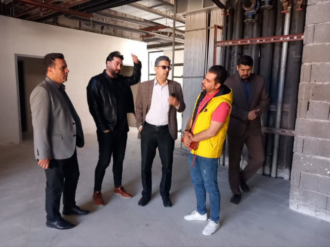 بازدید مدیر و رئیس امور مالی مرکز آموزشی درمانی امیرالمومنین(ع) از پروژه فوق تخصصی خیرساز زنان